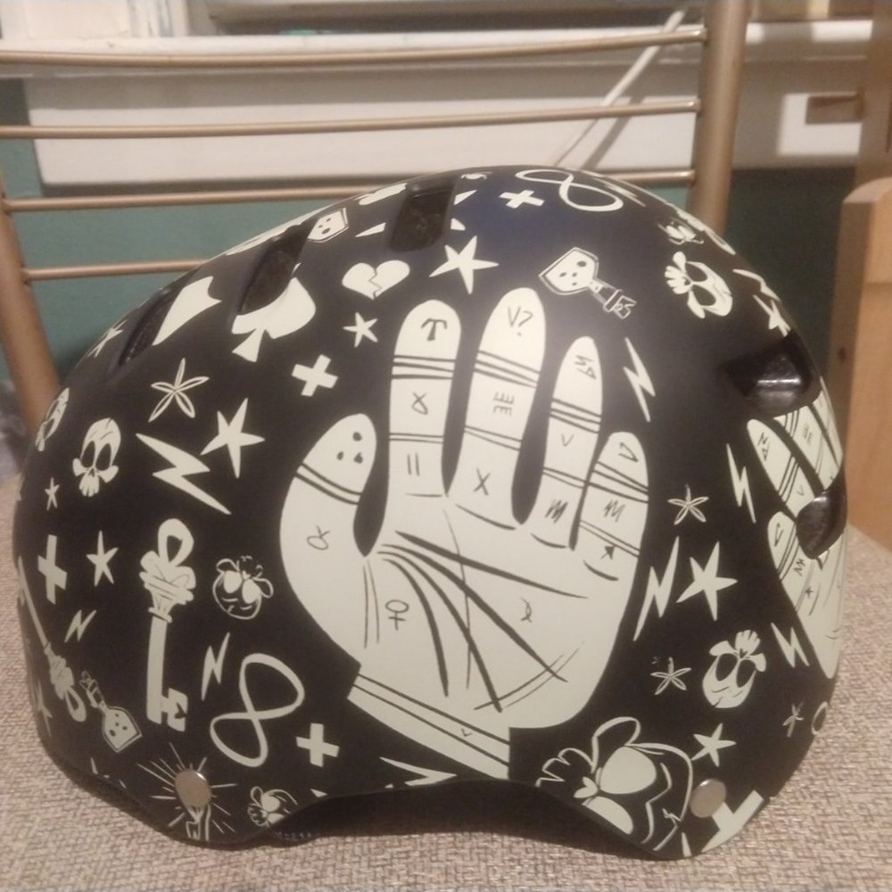 KRASH Kid's VooDude Glow in the Dark Hardshell Bike -Skate Helmet 51-56cm, RARE